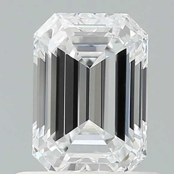 0.9 Carat Emerald Lab Diamond
