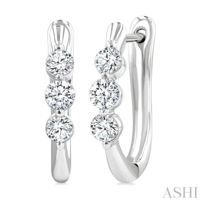 1/2 Ctw 3-Stone Round Cut Diamond Fashion Hoop Earring in 14K White Gold