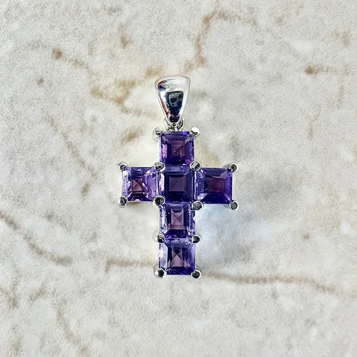 14 Karat White Gold Amethyst Cross Pendant