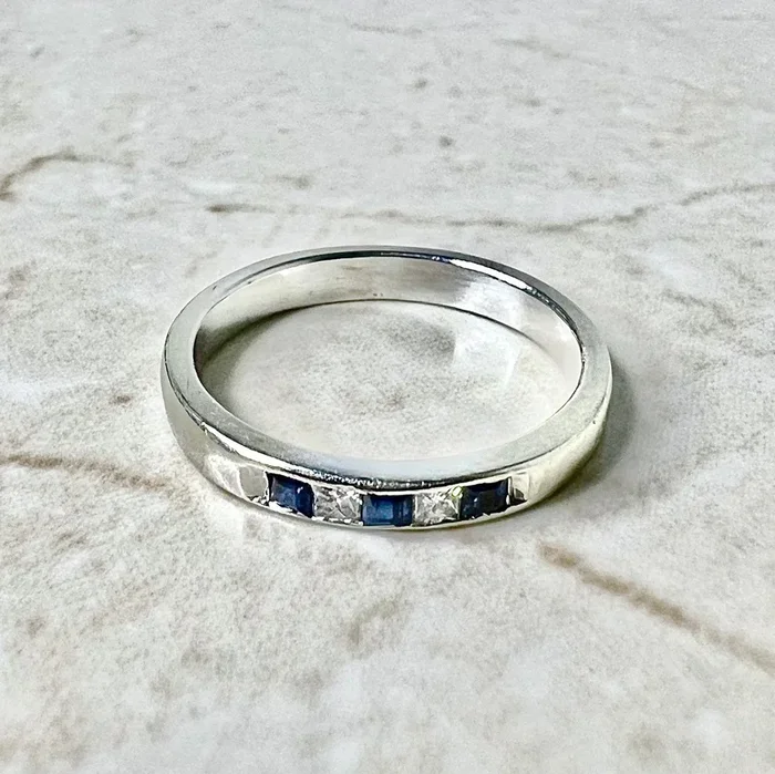 14 Karat White Gold Sapphire & Diamond Band Ring