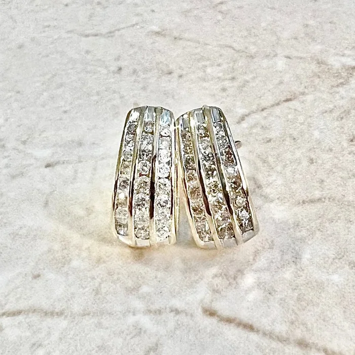 14 Karat Yellow Gold 1 Carat Diamond Huggie Earrings