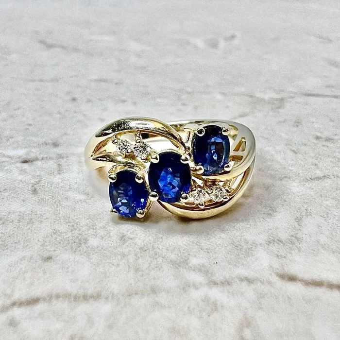 14 Karat Yellow Gold Natural Sapphire & Diamond Cocktail Ring