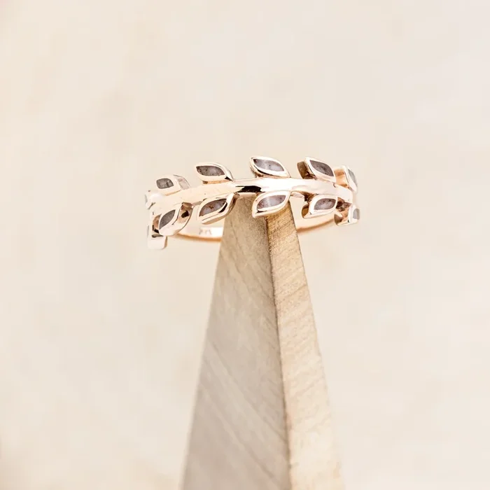 14K GOLD LEAF RING WITH ANTLER INLAYS