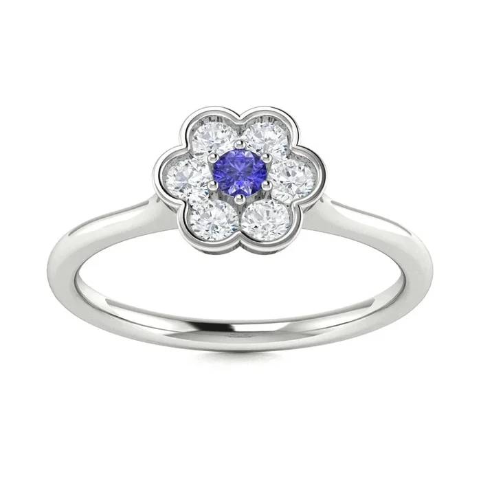 14KT Gold Oval Brilliant Tanzanite and Diamond Ring (Tanzanite 0.60 cts. White Diamond 0.20 cts.)