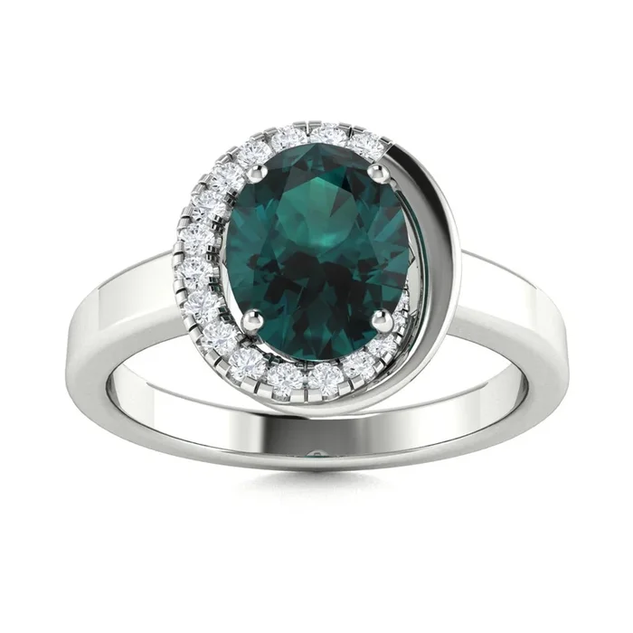 14KT Gold Oval Natural Alexandrite & Diamond Ring (Alexandrite 1.38 cts Wht Dia 0.15 cts)