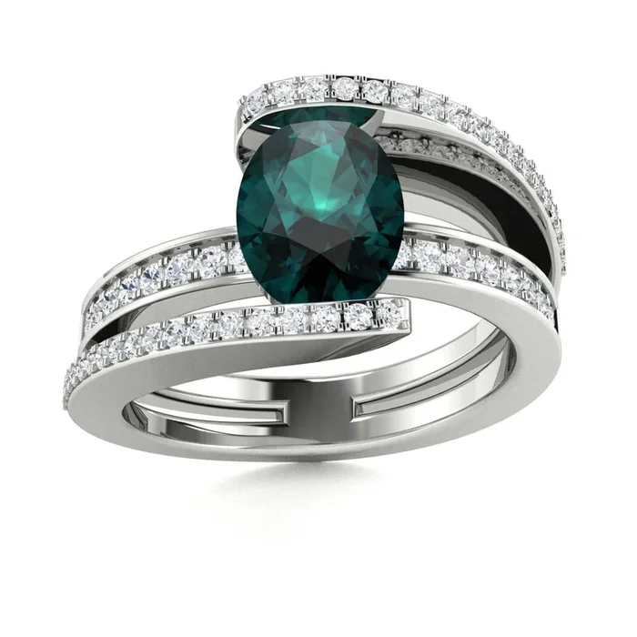 14KT Gold Oval shaped Natural Alexandrite & Diamond Ring (Alexandrite 1.50 cts Dia 0.30 cts)