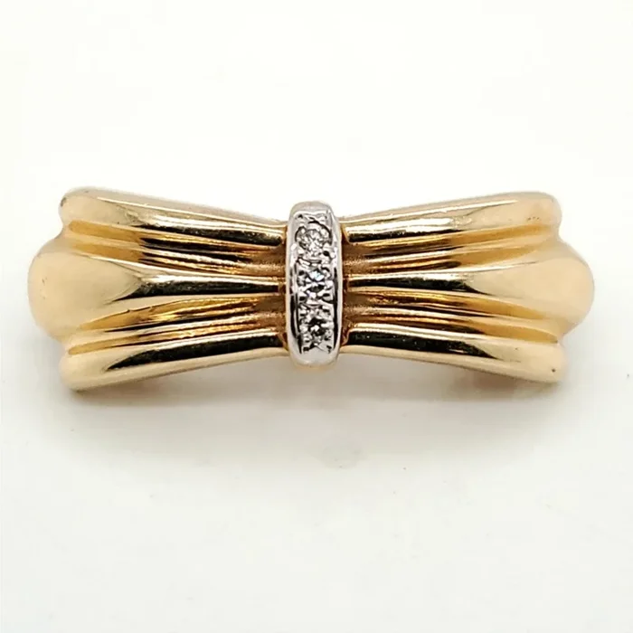 14kt Yellow Gold and Diamond Pearl Gatherer