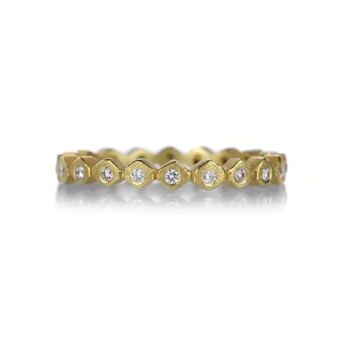 18k Harlequin Diamond Band