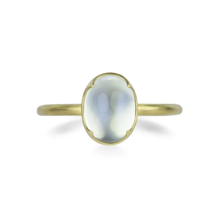 18k Oval Moonstone Ring