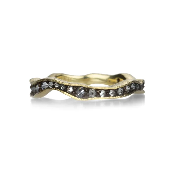 18k Wavy Diamond Eternity Band