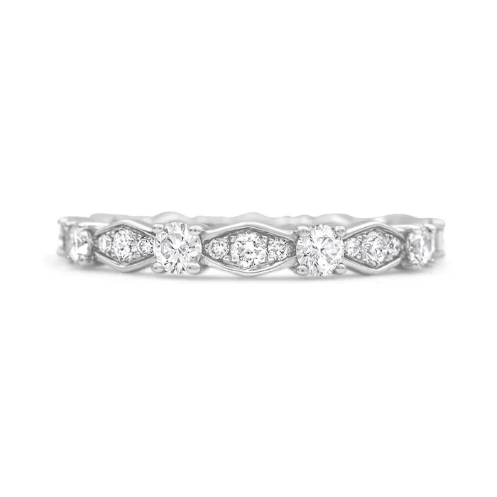 18K White Gold Diamond Wedding Band Ring 0.75ctw