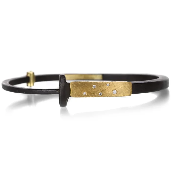 22k Collar With Diamonds