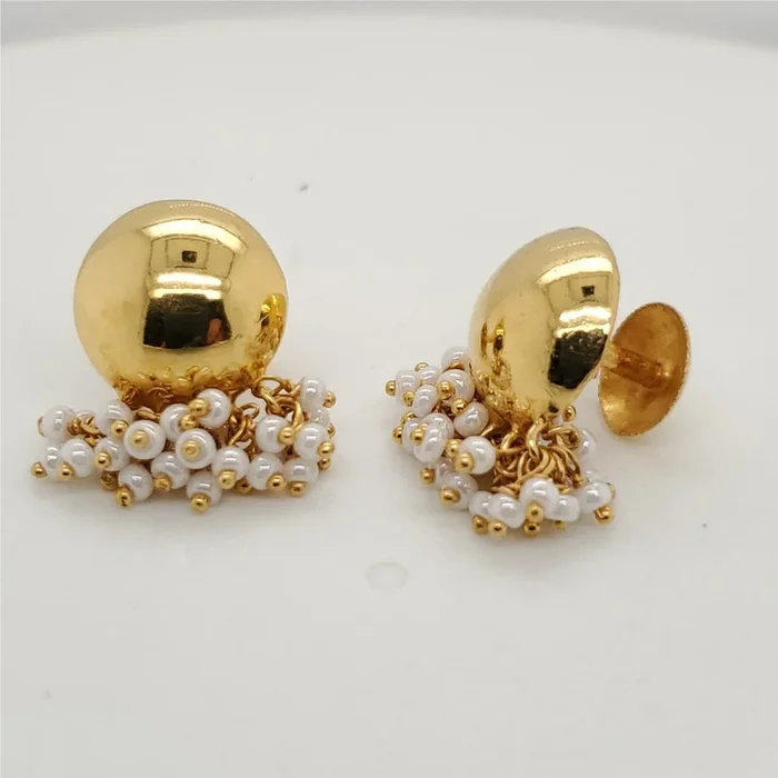 22kt Yellow Gold Earrings with Pearls