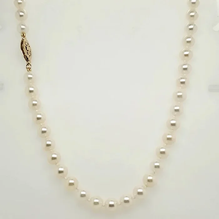 24″” Strand 5.5x6mm Cultured Akoya Pearl Necklace