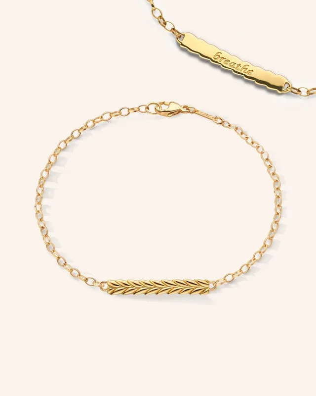 “Breathe” Leaf Poesy 18K Gold Bracelet