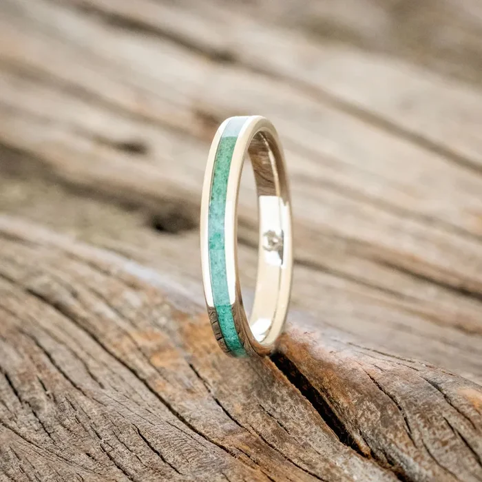 “ETERNA” – MALACHITE WEDDING BAND – 14K WHITE GOLD – SIZE 6 1/2