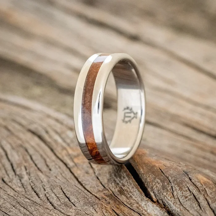 “NIRVANA” – CENTERED REDWOOD WEDDING RING