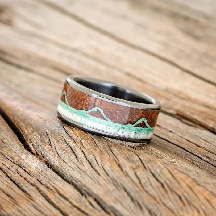 “THE EXPEDITION” – MOUNTAIN ENGRAVED WEDDING RING WITH REDWOOD, MALACHITE & ANTLER