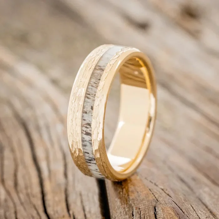 “VERTIGO” – ANTLER WEDDING RING WITH HAMMERED FINISH – 14K YELLOW GOLD (6MM) – SIZE 12
