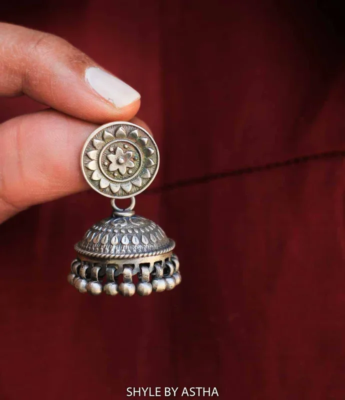 Adya Fine Detailed Jhumki