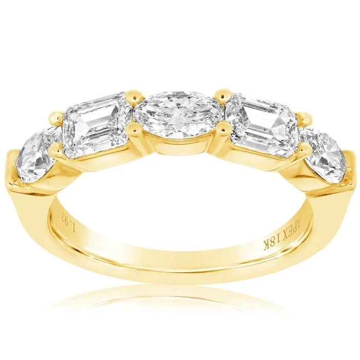 Alternating Emerald & Oval Cut Diamond Band