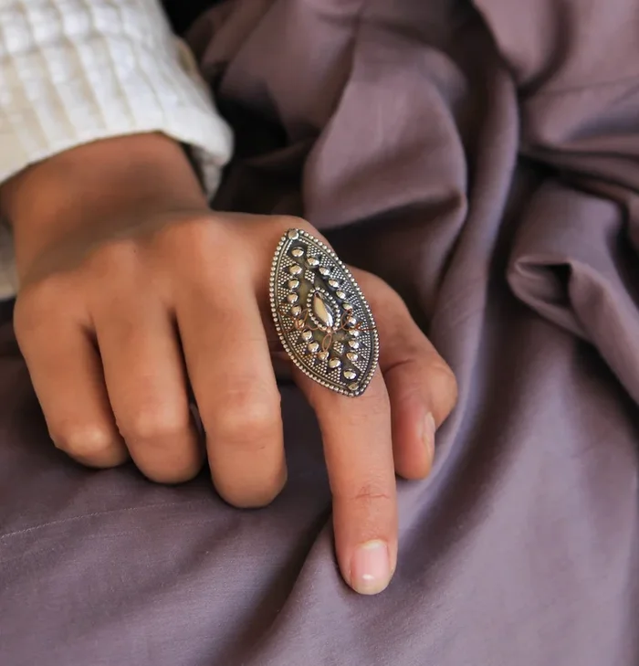 Anvaya Trinetra Daana Detailed Ring