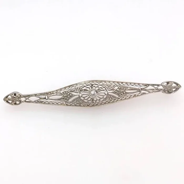 Art Deco 18kt white gold and diamond filigree bar pin