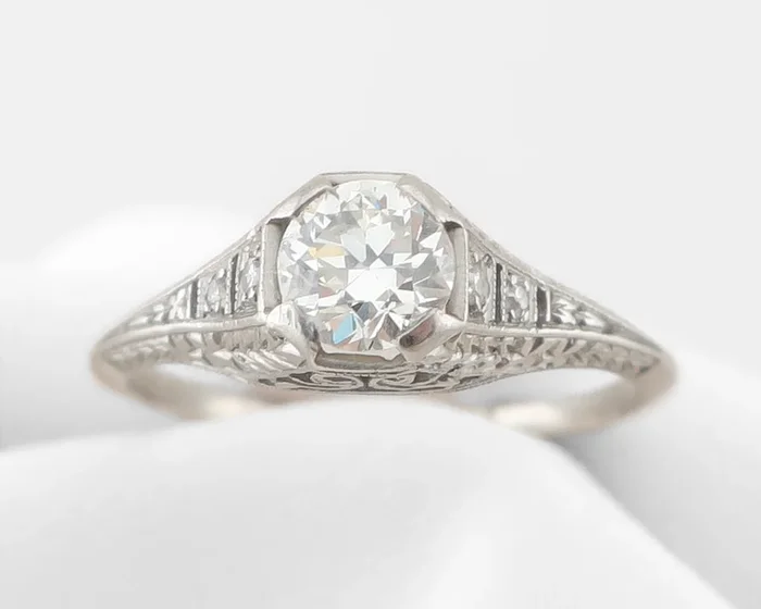 Art Deco Diamond Filigree Solitaire