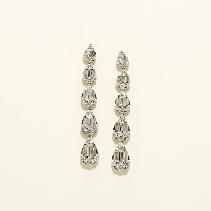 Baguette and Round Diamond Drop Earrings in 14kt White Gold (1 1/10ct tw)