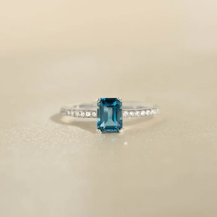 Baguette London Blue Topaz and Diamond Ring White Gold – Safiya