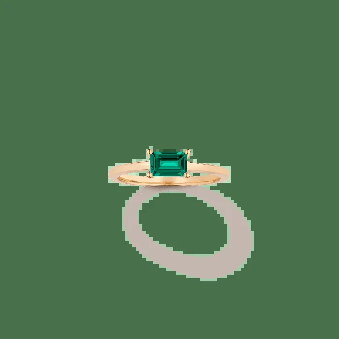 Birthstone Baguette Ring – Emerald