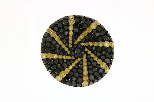 Black Diamond Ladies Pendant (Black Diamond 2.72 cts. Yellow Diamond 1.17 cts.)
