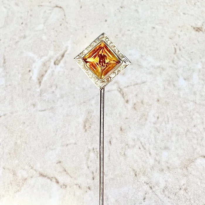 Broche antiguo de estilo eduardiano con citrino de 2,50 quilates en oro amarillo de 14 quilates