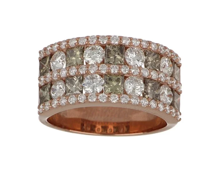 Brown Diamond Ring (Brown Diamond 1.7 cts. White Diamond 1.55 cts.)