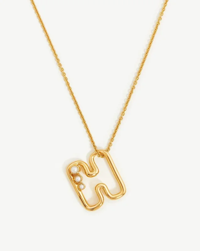 Chubby Pearl Initial Pendant Necklace – Initial H | 18ct Gold Vermeil/Pearl