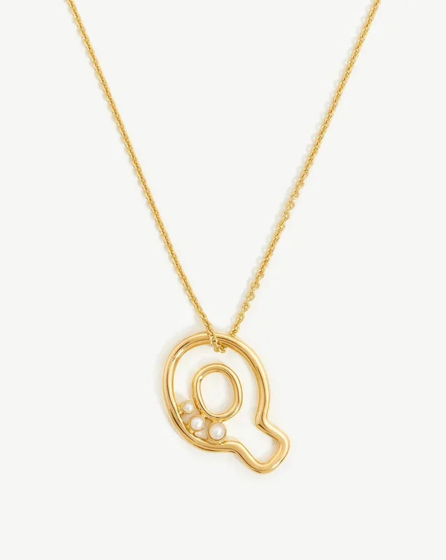Chubby Pearl Initial Pendant Necklace – Initial Q | 18k Gold Vermeil/Pearl