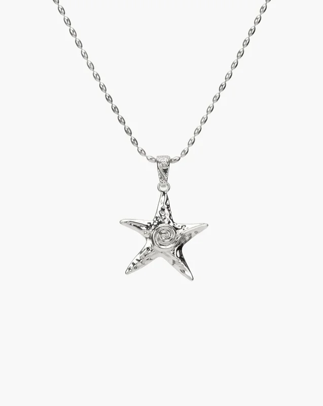 Collar de estrella de mar plateada