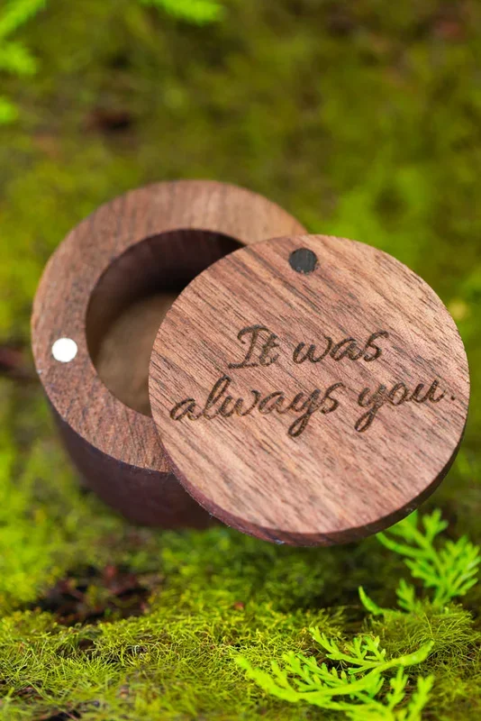 Custom Engraving on Ring Box?