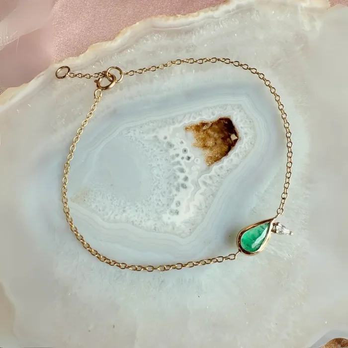 Diamond Emerald Bracelet – 14K Gold Pear-Shaped Emerald with Diamond Accent