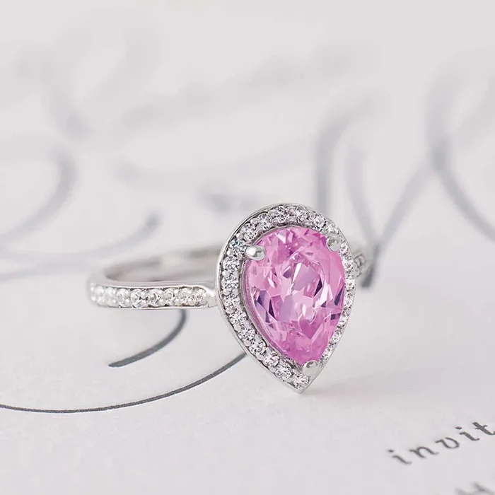 Diamond Halo Engagement Ring
