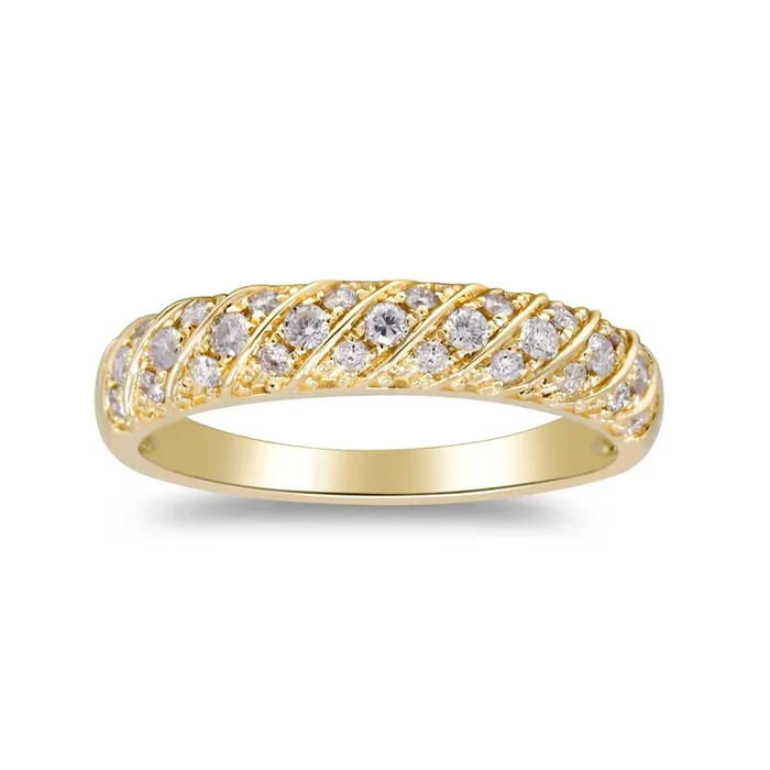 Diamond Twist Band Ring in 14K Yellow Gold