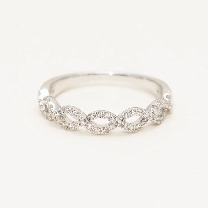 Diamond Twist Wedding Band in 14kt White Gold (1/4ct tw)