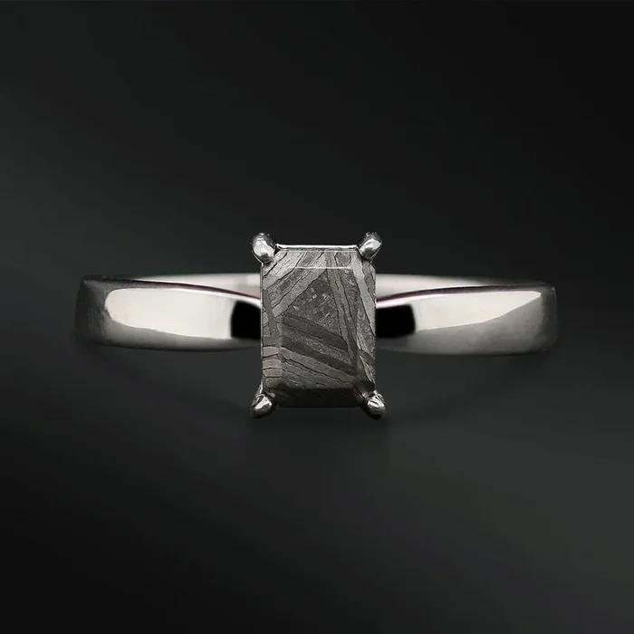 Eclipse Artifact – 10K Gold Engagement Ring for Her | Certified Muonionalusta Meteorite