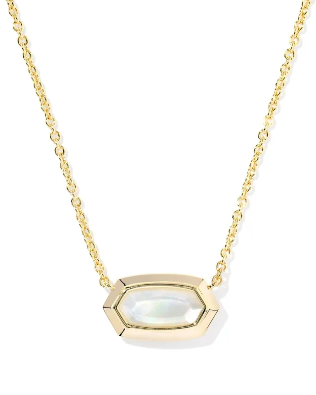 Elisa Bezel Short Pendant Necklace in Ivory Mother of Pearl
