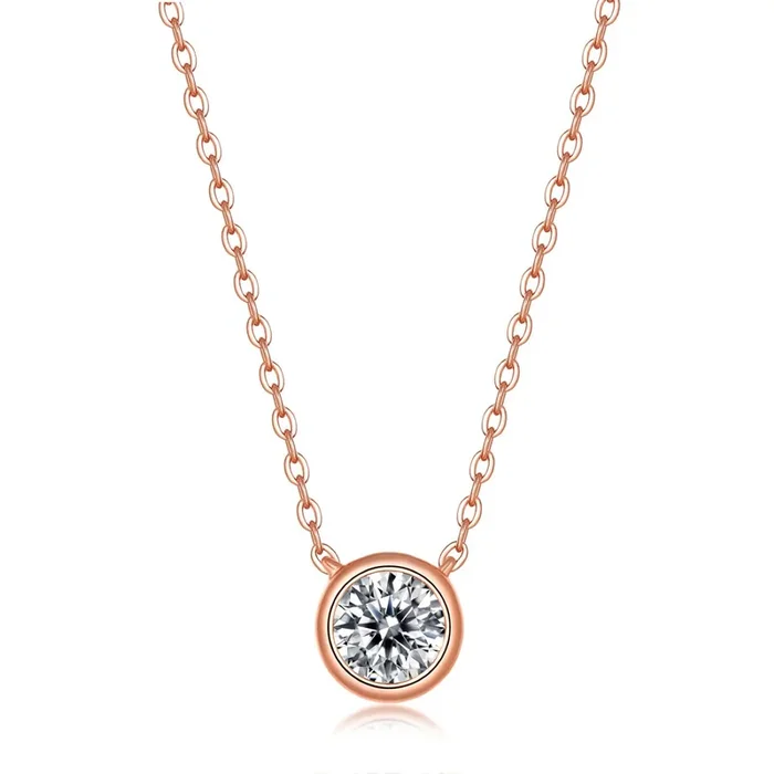 Élise Round-Bezel Solitaire Pendentif Necklace