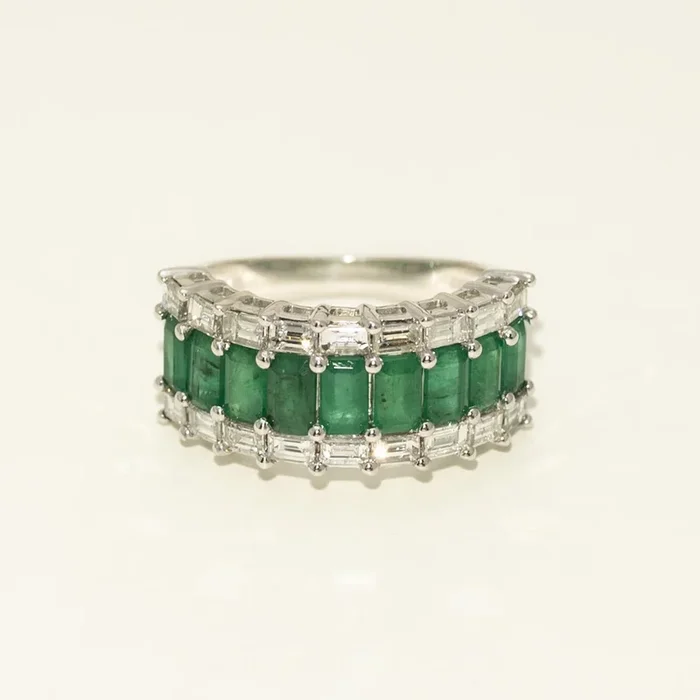 Emerald Cut Emerald Ring in 14kt White Gold with Diamonds (1 1/7ct tw)