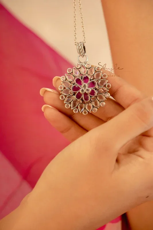 Essence Fine Scintillating Flower Pendant