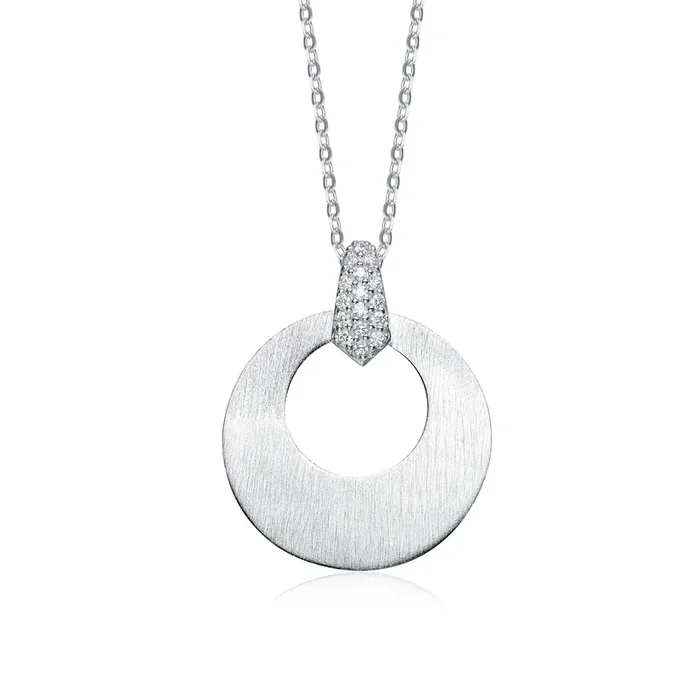 Fleur Classic Pendant Necklace
