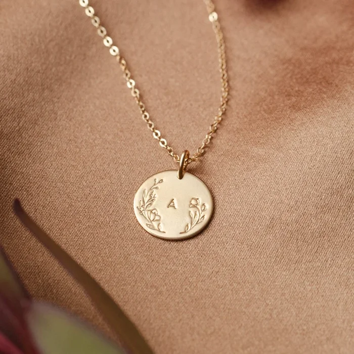 Floral Frame Necklace