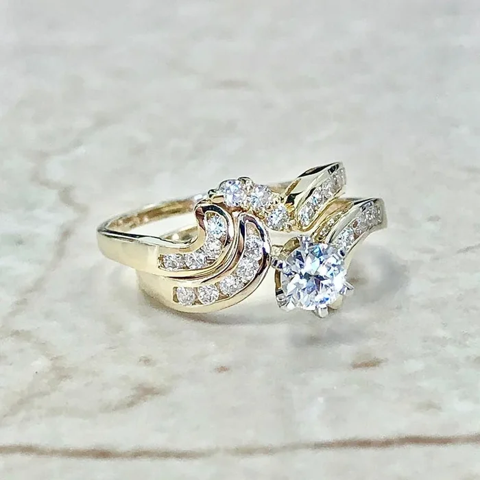 复古14K黄金老式欧洲钻石订婚戒指和结婚戒指套装